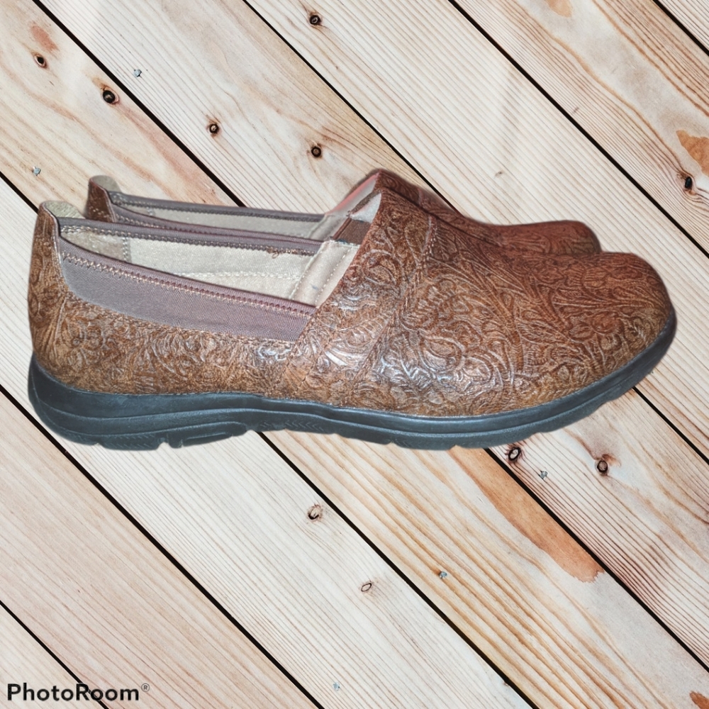 Kim Rodgers Elmay leather tool work clog